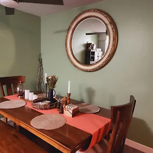 Homestay Cozy Private & Bath Central Location La, Los Angeles